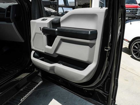 Used 2021 Ford F250 XL w/ STX Appearance Package AWD/4WD image 35
