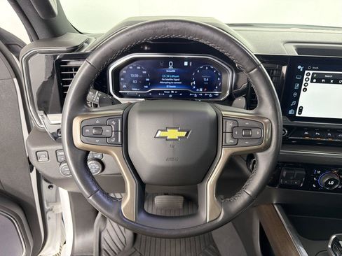 Used 2023 Chevrolet Silverado 1500 High Country w/ High Country Premium Package AWD/4WD image 22