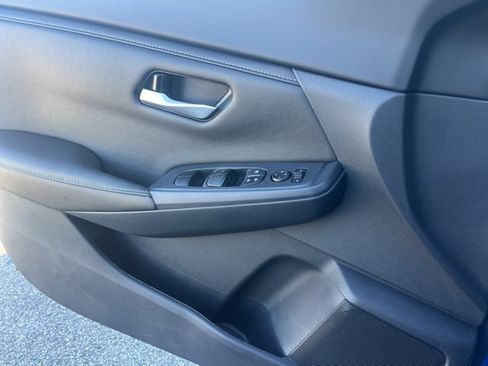 Used 2025 Nissan Sentra SV w/ All-Weather Package image 7