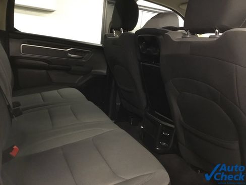 Used 2020 RAM 1500 Big Horn AWD/4WD image 39