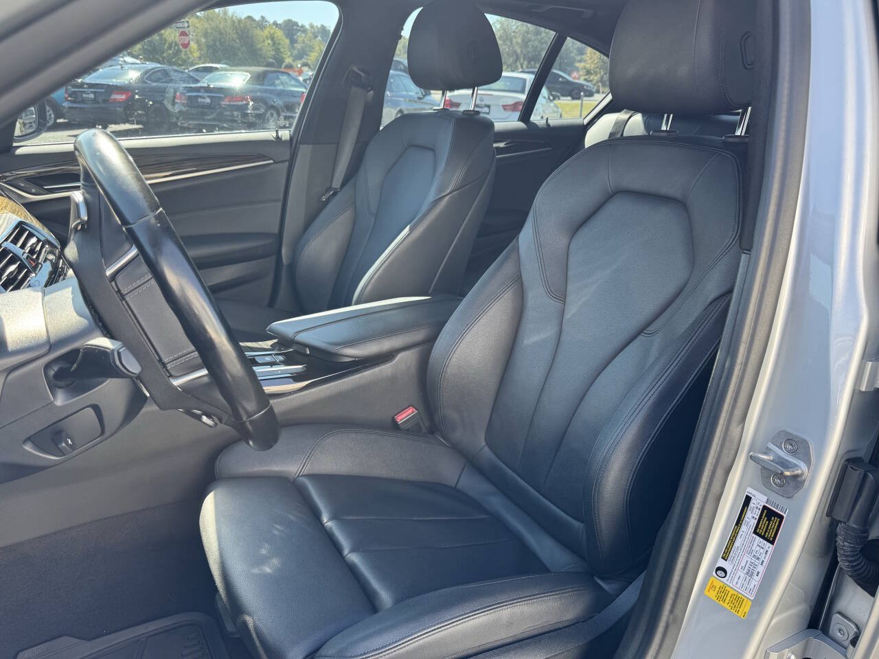 Used 2018 BMW 530i RWD image 9