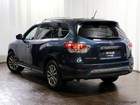 Used 2014 Nissan Pathfinder SV image 9