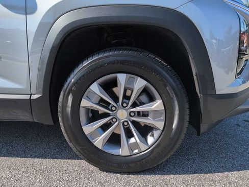 Used 2026 Chevrolet Equinox LT FWD image 12