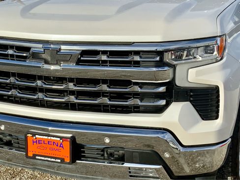 Used 2022 Chevrolet Silverado 1500 LTZ w/ LTZ Premium Package image 18