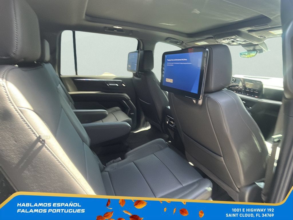 New 2026 Chevrolet Suburban Z71 w/ Z71 Off-Road Package AWD/4WD image 27
