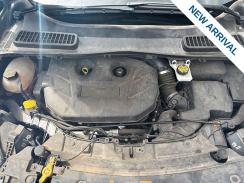 Used 2019 Ford Escape Titanium AWD/4WD image 28