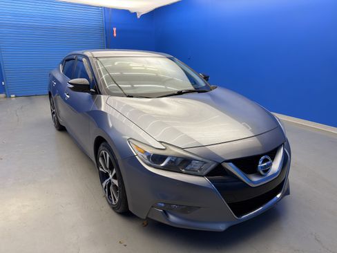 Used 2016 Nissan Maxima 3.5 SV image 2