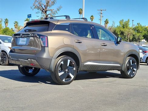 New 2026 Nissan Kicks SR w/ SR Premium Package image 2