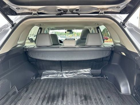 Used 2023 Toyota RAV4 Limited FWD image 9