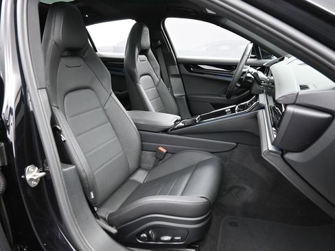 New 2026 Porsche Panamera E-Hybrid image 30