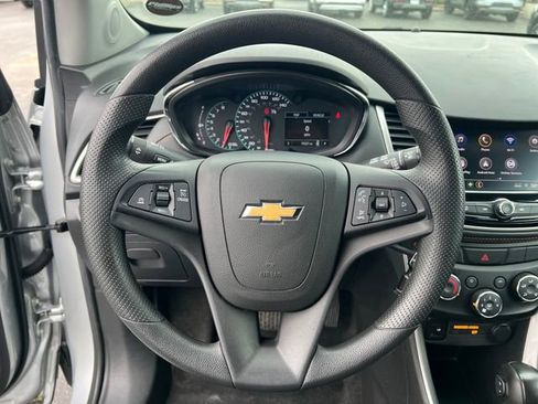 Certified 2021 Chevrolet Trax LS w/ Tint and Cruise Package AWD/4WD image 16