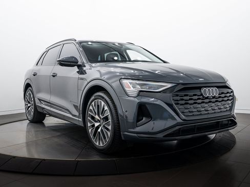 Used 2024 Audi Q8 e-tron Prestige w/ Prestige Package AWD/4WD image 2