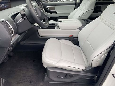 New 2026 Ford Expedition Max Platinum w/ Platinum Ultimate Package AWD/4WD image 13