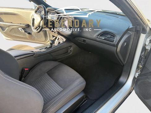 Used 2019 Dodge Challenger GT w/ Blacktop Package image 11