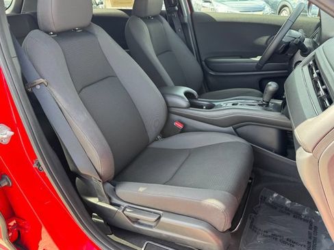 Certified 2022 Honda HR-V Sport image 11