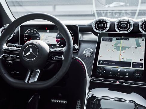 Used 2026 Mercedes-Benz GLC 300 image 49