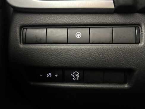 Certified 2023 Nissan Rogue SV image 32