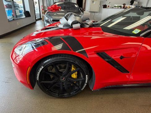Used 2014 Chevrolet Corvette Stingray Coupe RWD image 11