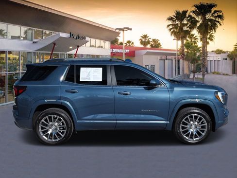 Used 2026 GMC Terrain Denali AWD/4WD image 2