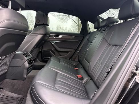 Used 2022 Audi S6 Premium Plus w/ S Sport Package AWD/4WD image 28