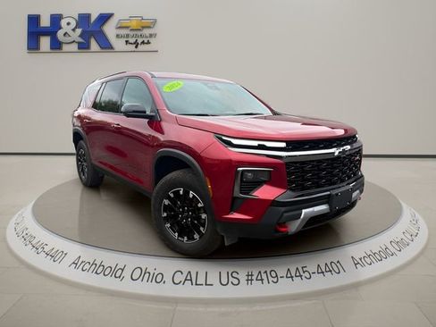 Used 2024 Chevrolet Traverse Z71 AWD/4WD image 1
