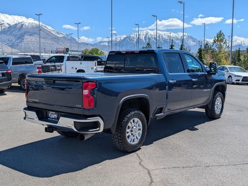 Used 2022 Chevrolet Silverado 3500 LTZ w/ LTZ Plus Package AWD/4WD image 3