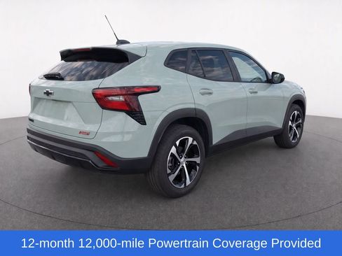 Used 2024 Chevrolet Trax RS FWD image 4