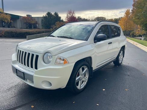 Used 2007 Jeep Compass Limited w/ Driver Convenience Group image 18
