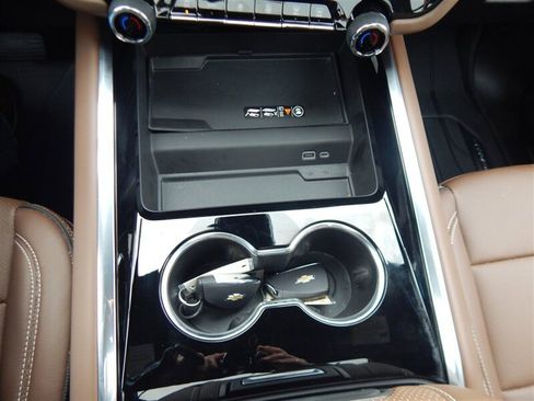 Used 2026 Chevrolet Suburban High Country w/ Sun And Tow Package image 34