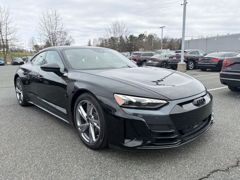 Used 2023 Audi e-tron GT Premium Plus image 7