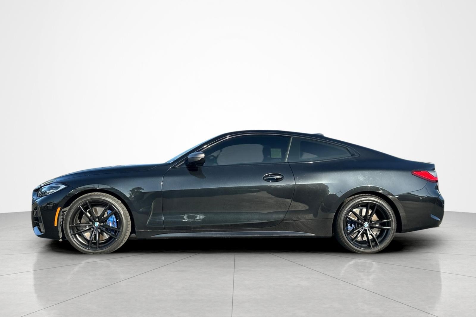 Used 2023 BMW 440i xDrive Coupe w/ Premium Package AWD/4WD image 2