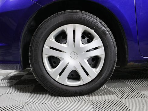 Used 2011 Honda Fit image 9