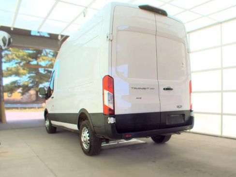 Used 2022 Ford Transit 350 148 High Roof AWD image 2