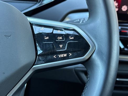 Used 2022 Volkswagen ID.4 Pro image 29