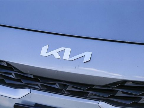 Used 2022 Kia Forte LXS image 6