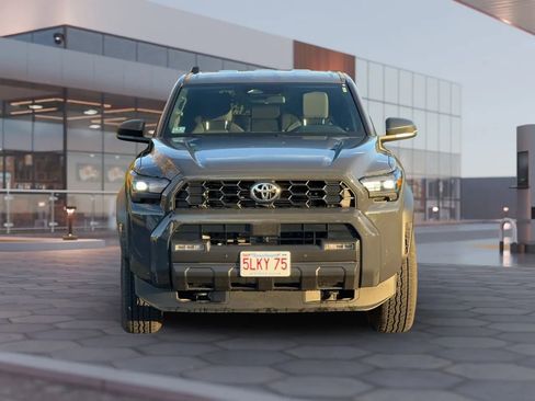Used 2025 Toyota 4Runner TRD Off-Road AWD/4WD image 1