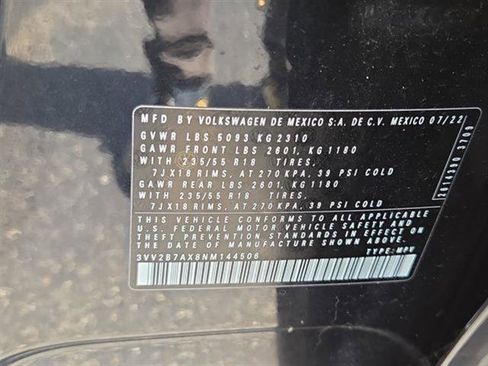 Used 2022 Volkswagen Tiguan SE image 32