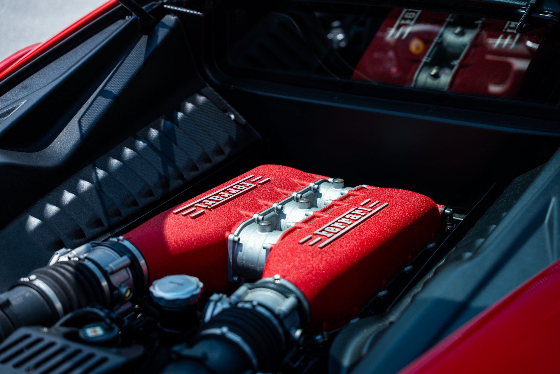 Used 2014 Ferrari 458 Italia Coupe RWD image 37