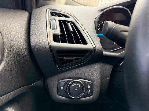 Used 2014 Ford Escape Titanium w/ Equipment Group 401A image 4