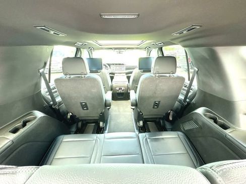 Used 2023 GMC Yukon Denali w/ Denali Reserve Package AWD/4WD image 21