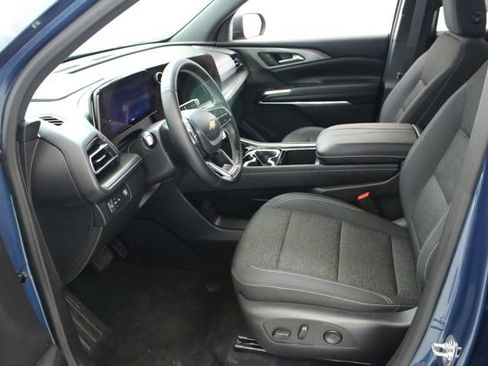 Certified 2026 Chevrolet Traverse LT FWD image 26