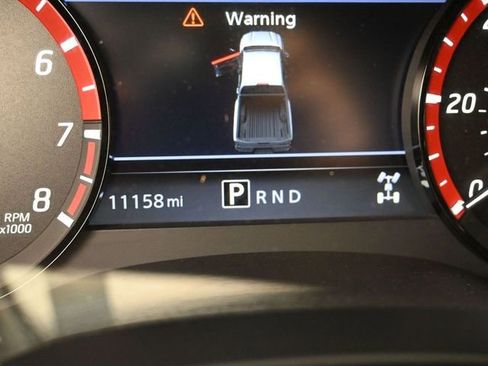 Used 2023 Nissan Frontier PRO-4X w/ Technology Package AWD/4WD image 17