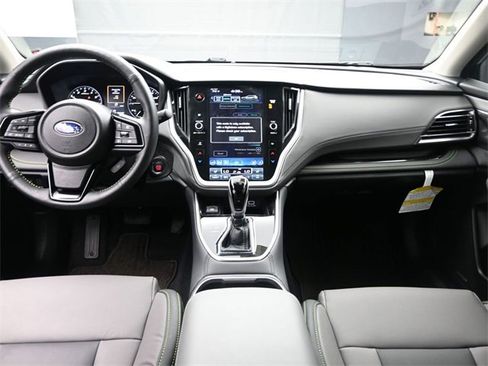 Used 2025 Subaru Outback Onyx Edition w/ Popular Package #2 image 9