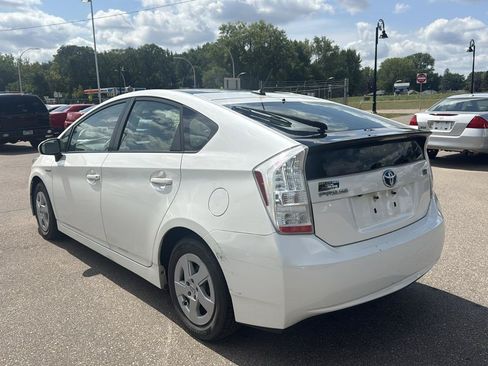 Used 2011 Toyota Prius Three w/ Solar Roof Pkg FWD image 7