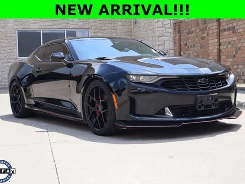 Used 2022 Chevrolet Camaro LT RWD image 1