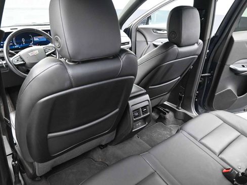 Used 2024 Cadillac XT4 Premium Luxury image 24