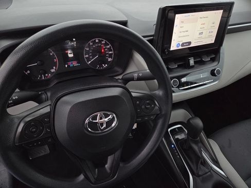 Used 2024 Toyota Corolla LE FWD image 27