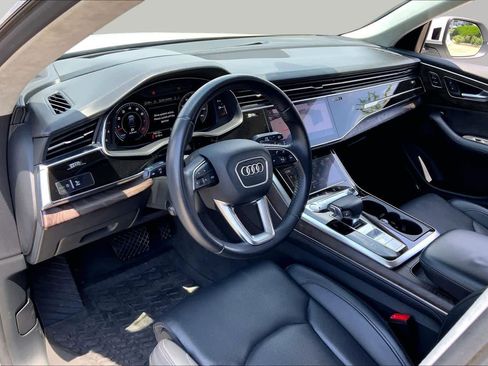 Used 2019 Audi Q8 Prestige AWD/4WD image 16