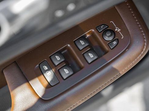 Certified 2024 Volvo V60 B5 Cross Country Ultimate image 38