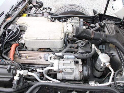 Used 1989 Chevrolet Corvette Convertible image 34